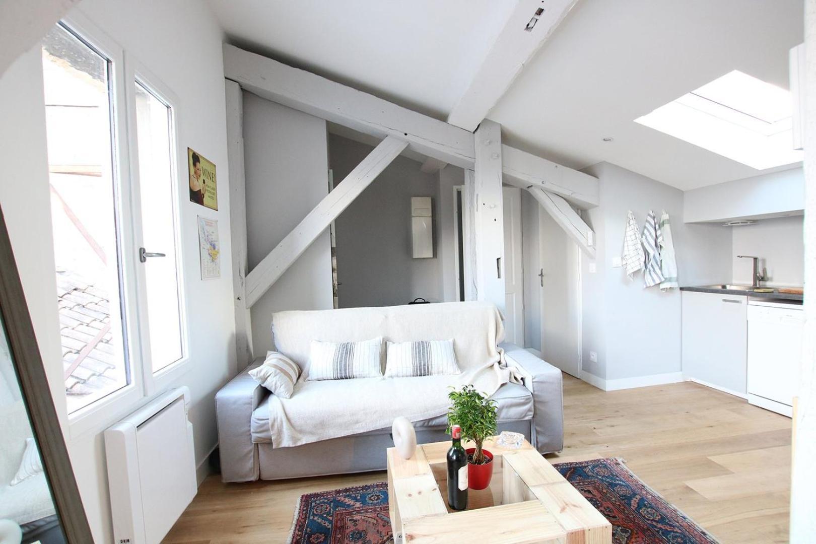 Guestready - Sunny Attic Apt Near Grand Theatre Bordeaux Exterior photo