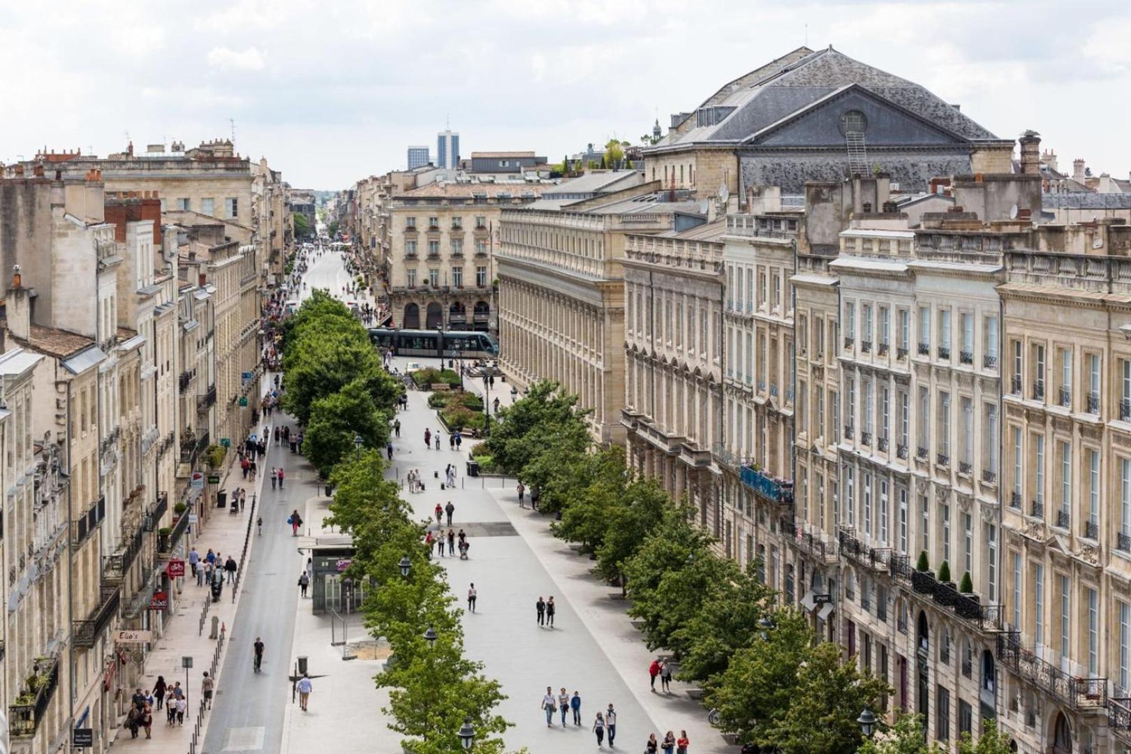 Guestready - Sunny Attic Apt Near Grand Theatre Bordeaux Exterior photo
